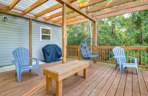 Bolivia House | Dog-Friendly Home with Pool Access Near Oak Island!
