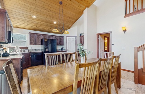 Coeur d'Alene House | Dog-friendly home with water views, deck, grill, wood stove, & private W/D