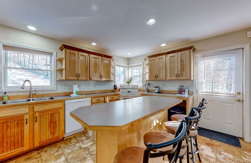 Eidelweiss Village House | Dog-friendly home with large deck, AC, grill, fireplace & beach access