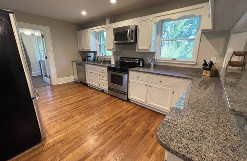 Candler House | Dog Friendly, Hot Tub & Fire Pit