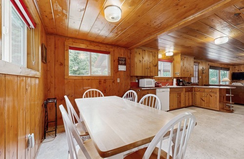 Joseph House | Dog-friendly house near lake with wood stove, washer/dryer, grill, & partial AC