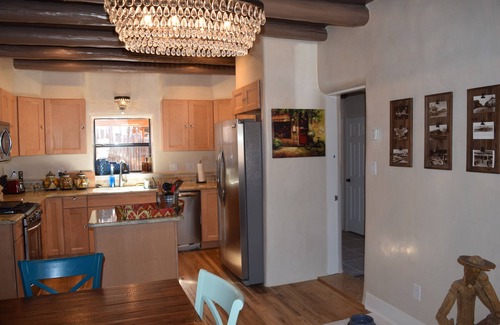 West Manhattan House | Dog Friendly House steps from the Railyard! Check VRBO #824090 for casita