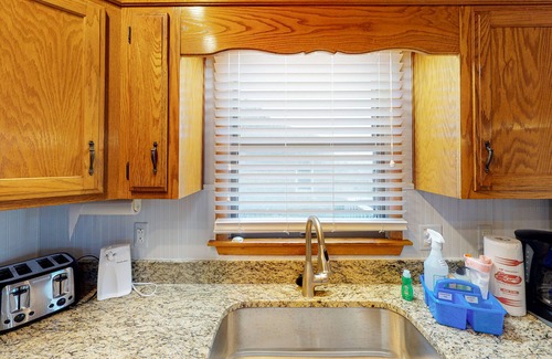 Waves House | Dog-Friendly House w/Private W/D, Private Hot Tub, Free WiFi