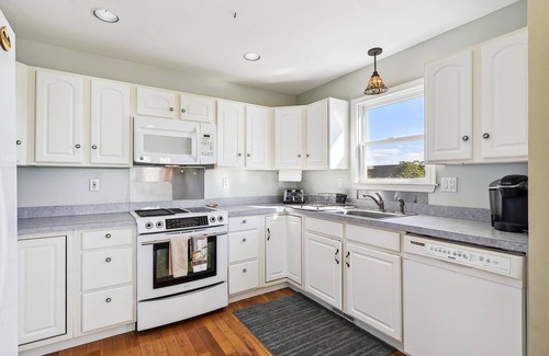 Broadkill Beach House | Dog Friendly in Broadkill Beach. Enjoy the Short Walk to the Bay!