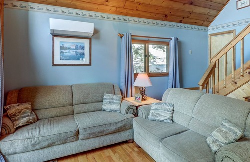 Chestertown House | Dog-friendly lakefront house with 2 living areas, beach nearby