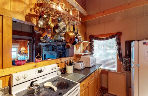 Greenville House | Dog-Friendly Lakefront Cabin with Full Kitchen, Firepit, Free WiFi, Great Views