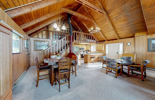 Coeur d'Alene Cabin | Dog-friendly lakefront cabin with fireplace, lake views, deck, woodstove, & W/D