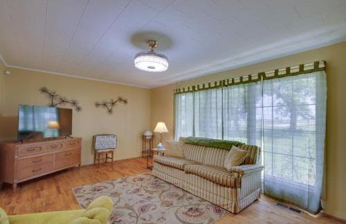 Lexington House | Dog-Friendly Lexington Retreat Step-Free Access!