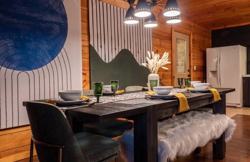 Bryson City Cabin | Dog-friendly mtn cabin w/views, hot tub, game rm