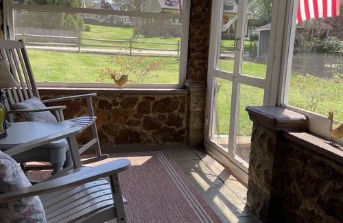 Annapolis House | Dog friendly! Next to Navy Stadium and DTA Shuttle!