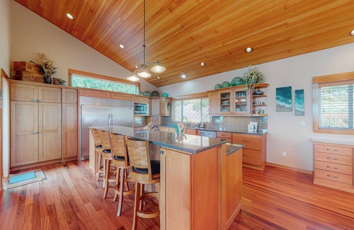 Neahkahnie Beach House | Dog-friendly ocean-view home near the beach with large deck, grill, & Ping-Pong