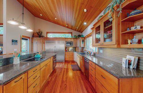 Neahkahnie Beach House | Dog-friendly ocean-view home near the beach with large deck, grill, & Ping-Pong