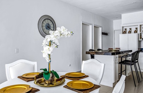 La Paloma House | Dog-friendly ocean-view retreat with pool access plus rooftop deck, AC
