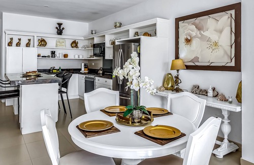 La Paloma House | Dog-friendly ocean-view retreat with pool access plus rooftop deck, AC