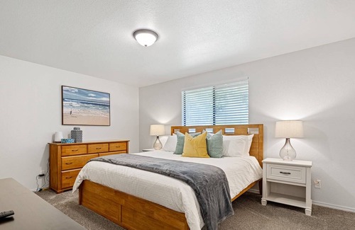 Boise House | DOG FRIENDLY! PERFECT for A FUN Fam + Friends Get Away in the West. Ping Pong, Corn Hole, + More!