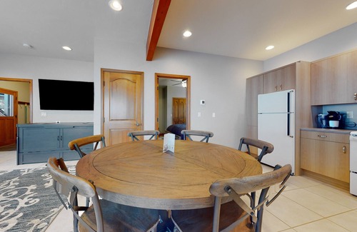 Old Town House | Dog-friendly retreat with private hot tub & mountain view - near skiing/hiking