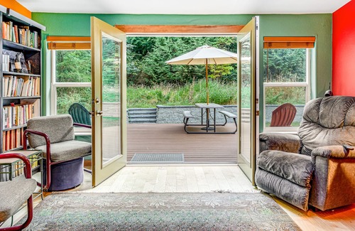 Adelma Beach House | Dog-friendly single-level home w/fireplace, grill, large yard, outdoor dining
