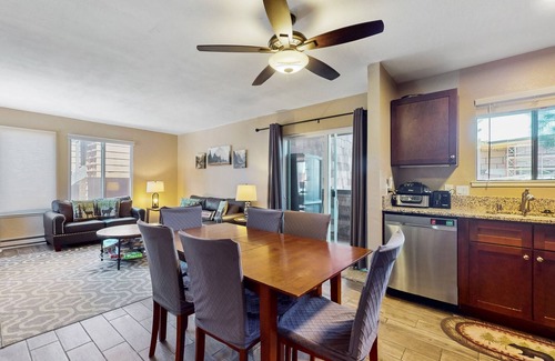 Truckee Condo | Dog-friendly, ski-in/ski-out Condo with deck