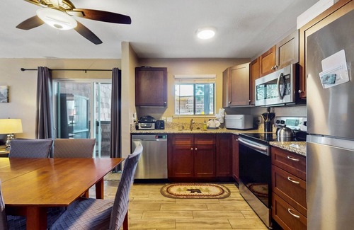 Truckee Condo | Dog-friendly, ski-in/ski-out Condo with deck