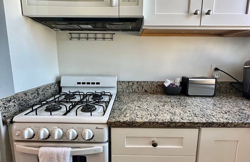 Federal Hill Apartment | Dog friendly, stylish accommodations for up to 6 on Federal Hill in Providence.