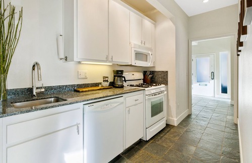 Cayucos House | Dog-friendly suite with incredible ocean views, private balcony, & a firepit