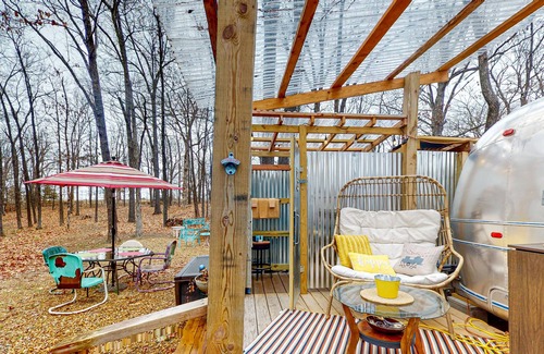 Berryville House | Dog-friendly vintage camper with grill, firepit, river access, & outdoor theater