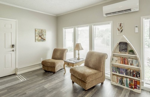 Lookout Mountain House | DOG FRIENDLY - Welcome to Lookout Ridge Place! Large newly renovated main home