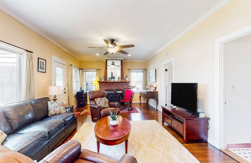 East Wareham House | Dog-friendly, waterfront home with gorgeous bay view - walk to beaches/town