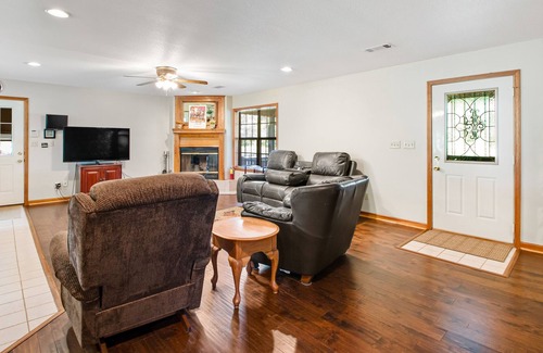 Mid America Other | Dog-friendly working farmhouse on 63 acres with mountain view, game room & grill