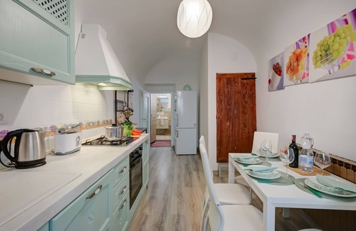 Dogliani House | Dogliani Borgo Castello, Dogliani, Italy