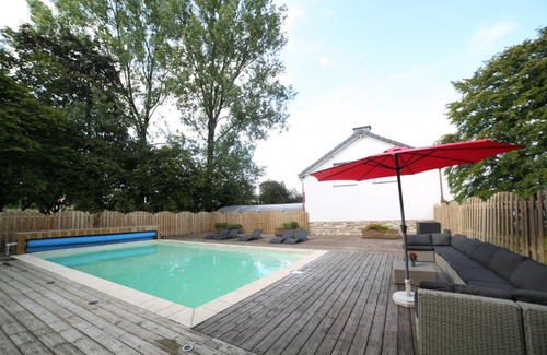 Francorchamps House | Dolce Villa Pool and Wellness