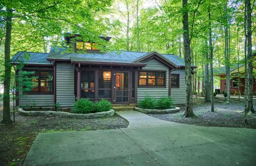 Fennville House | Dollybrook 3 Pet Friendly Community Pool Groups Welcome