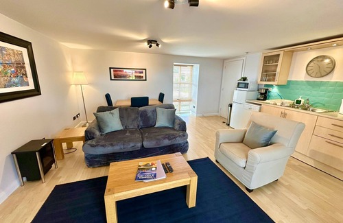 Ardersier Apartment | Dolphin Bay - Beautiful 1 Bedroom Apartment