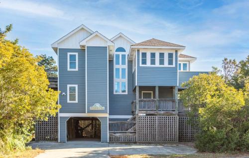 Ocean Hill House | Dolphin's Song