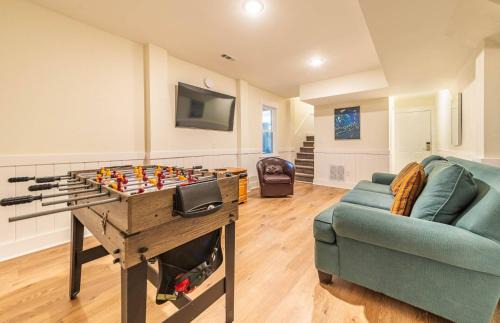 Ocean Hill House | Dolphin's Song
