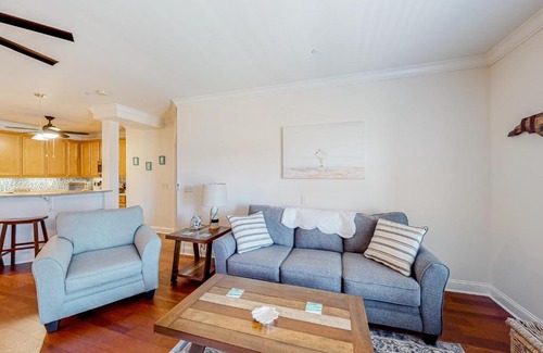 Supply Apartment | Dolphin Shores, Unit 3