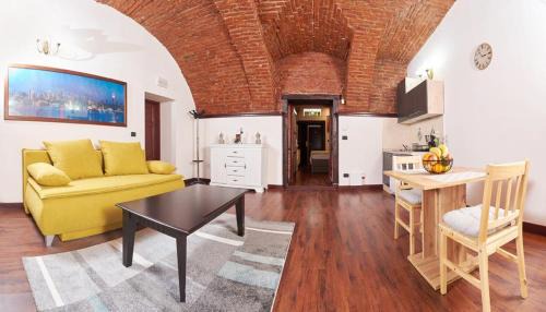 Old City Apartment | Dom Unirii Apartment