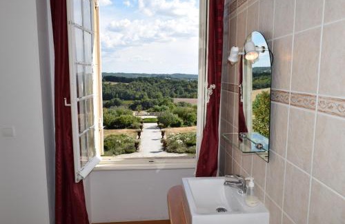 Saint-Medard-d'Excideuil Hotel | Domaine d'Essendiéras