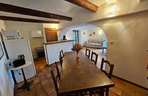 Sauve Apartment | Domaine de Bagard - Gîte l'ESPAGNOL 66m² 4/8 pers Terrace