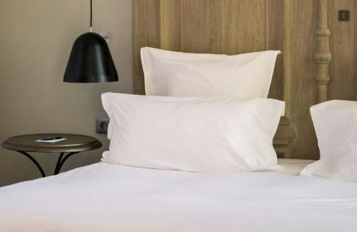 Lauris Hotel | Domaine de Fontenille