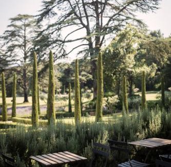Lauris Hotel | Domaine de Fontenille