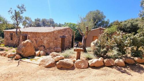 San-Gavino-di-Carbini Villa | Domaine de Gialla Bergerie Figa, 4 pers, piscine chauffée, 10 mn plage