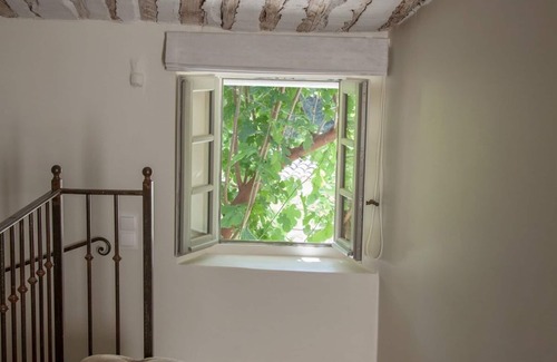 Gordes House | Domaine Les Martins-Les Suites