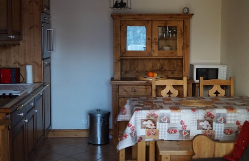 Bisanne 1500 Apartment | "Domaine Les Saisies " 2 rooms 33 m2, 150m from the slopes Wifi, garage, swimming pool