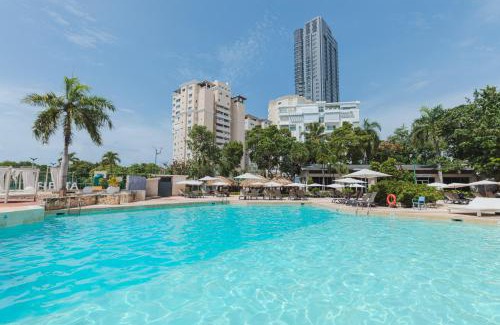 Los Cacicazgos Hotel | Dominican Fiesta Hotel