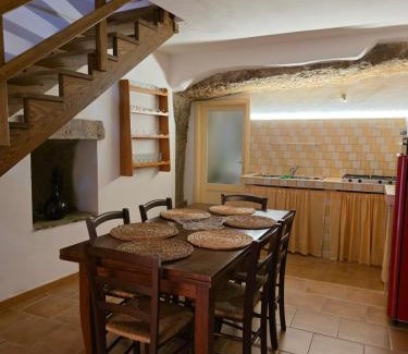 Bosa Historic Centre House | Domu Malaspina