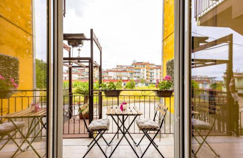 Naples Apartment | Domus Capodimonte flat by Napoliapartments