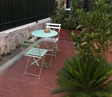 San Giorgio a Cremano Bed & Breakfast | Domus Vesuvio