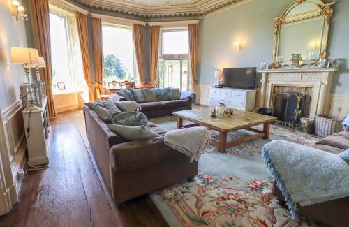 Windermere House | Domvs