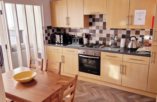 Whitby Cottage | Don’t forget your buckets and spades.